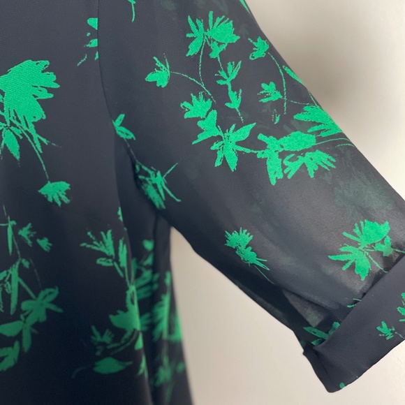 COPY - TORRID Emerald Floral Strappy Chiffon Blouse - Picture 12 of 14